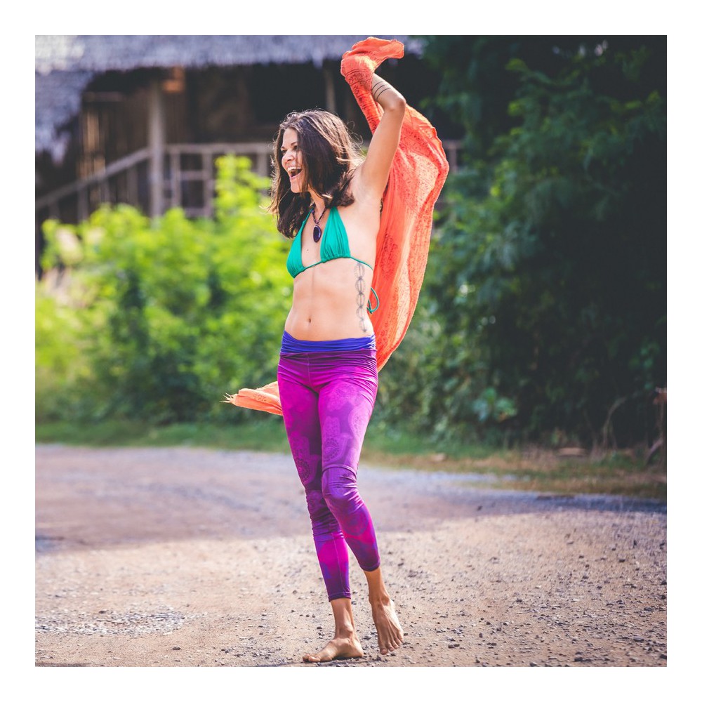 Simple Hamsa Hand Outline High Waist Leggings Purple Yoga Pants